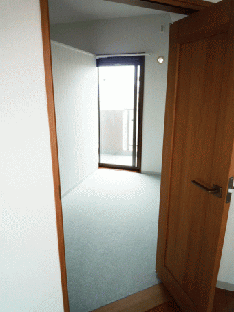 開口壁で光と風を感じる子供部屋の完成　品川区T様邸